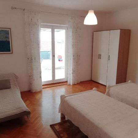 Marin Apartment Sibenik Luaran gambar
